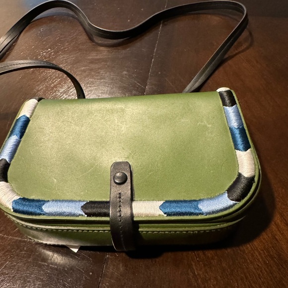 NWT IL Bisonte Piccarda Small Crossbody Bag in green - Picture 5 of 9